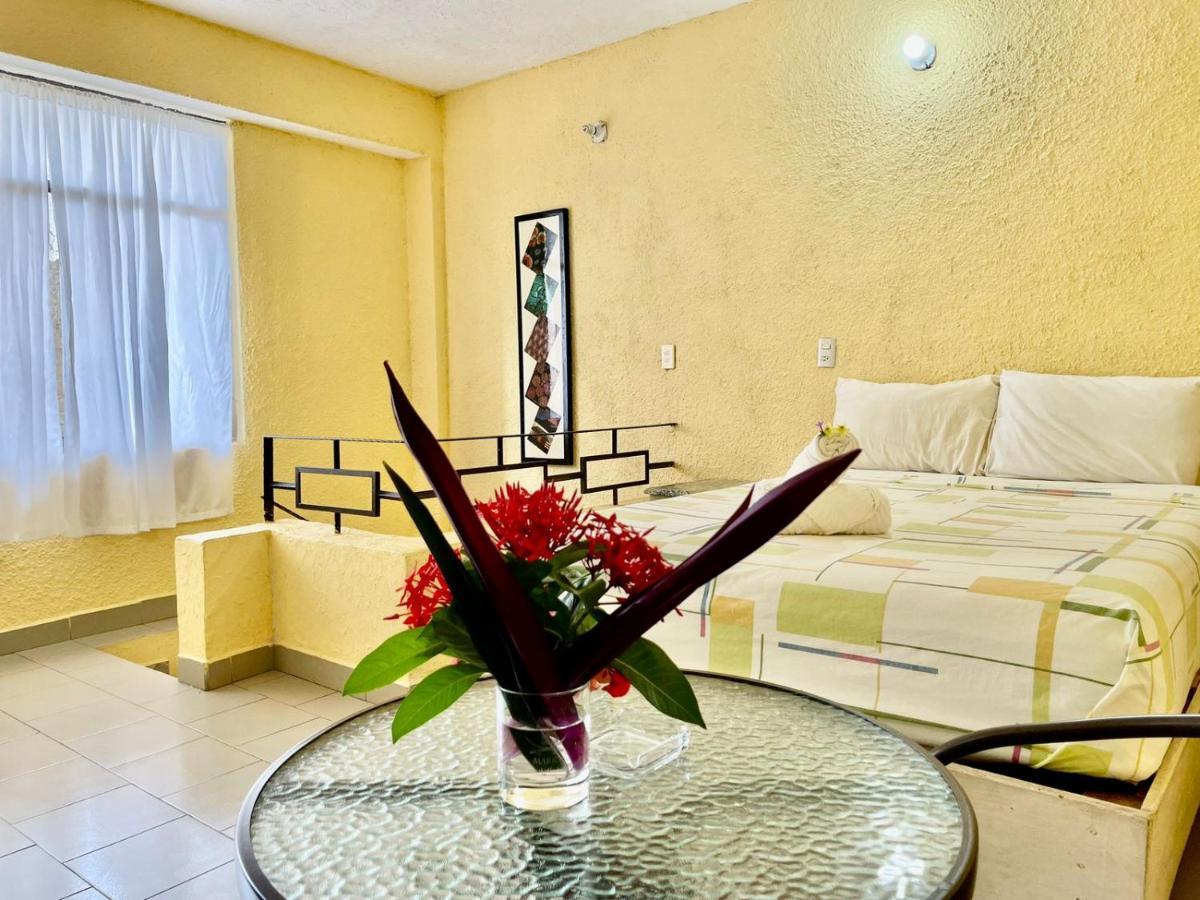 Hotel Bigu ปูแอร์โตเอสกอนดิโด ภายนอก รูปภาพ