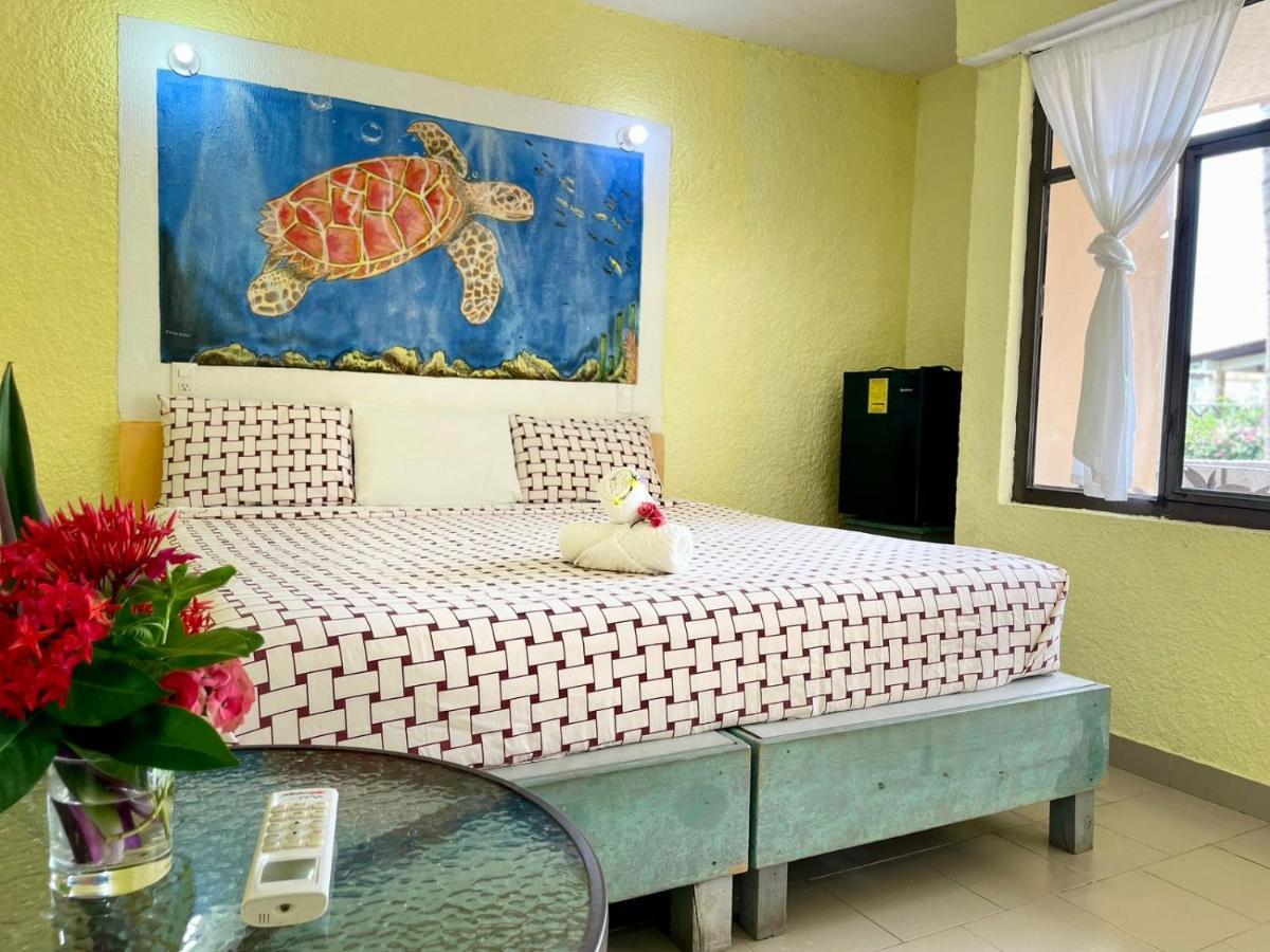 Hotel Bigu ปูแอร์โตเอสกอนดิโด ภายนอก รูปภาพ